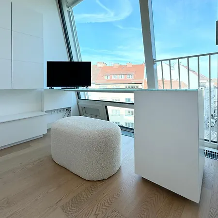 Modernes Im Zentrum Von *