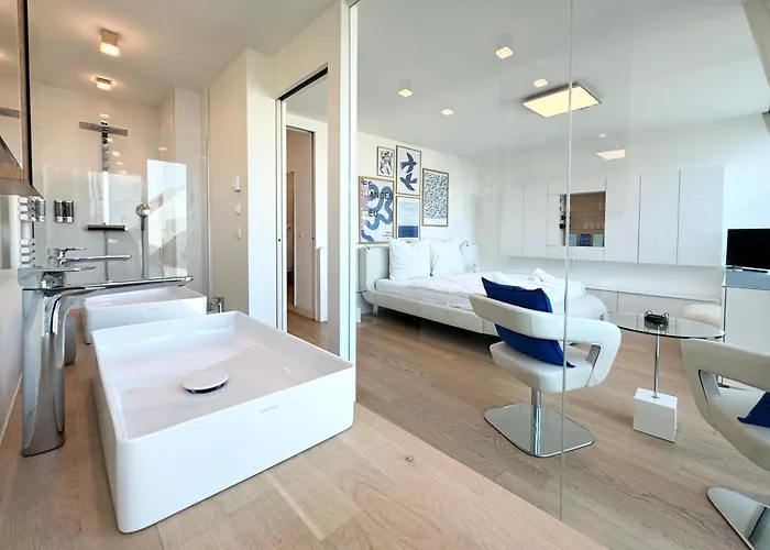 Modernes Im Zentrum Von *